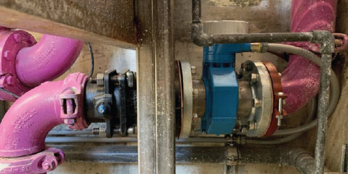 Figure 5. Smart electromagnetic flowmeters enable flow measurement in tight spaces, such as those found in water treatment plants. (Shown: Proline Promag W 400)